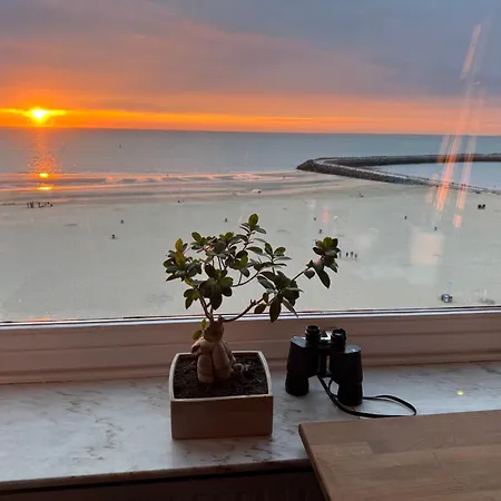 Ruime Frontaal Zeezicht Aaa Locatie * Ostende